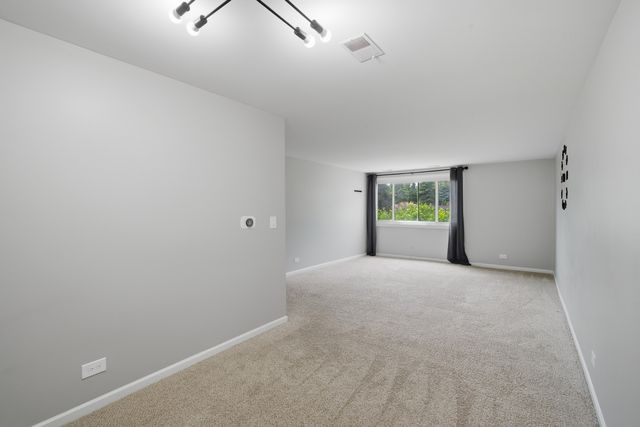 2600 Brookwood Way Drive 114, Rolling Meadows, IL 60008
