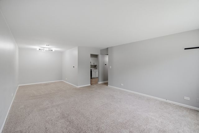 2600 Brookwood Way Drive 114, Rolling Meadows, IL 60008
