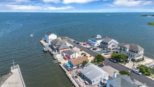 281 Sandlewood Drive, Bayville, NJ 08721