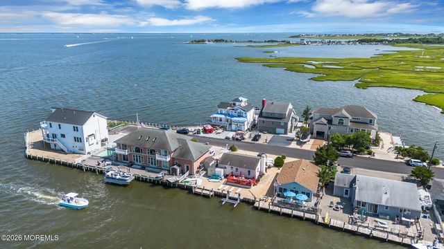 281 Sandlewood Drive, Bayville, NJ 08721