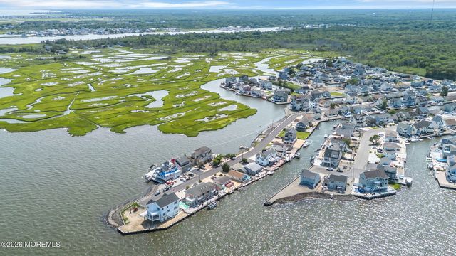 281 Sandlewood Drive, Bayville, NJ 08721
