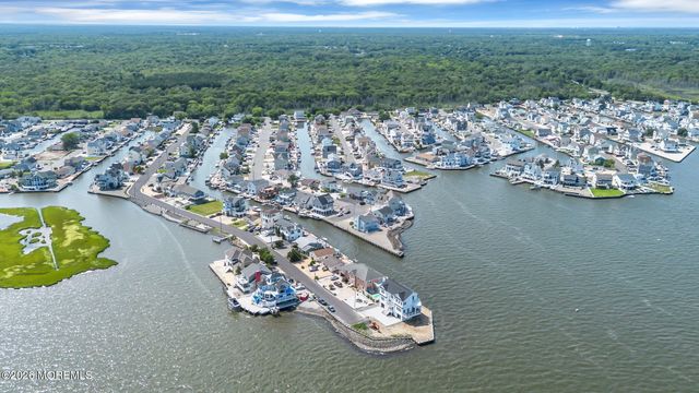 281 Sandlewood Drive, Bayville, NJ 08721