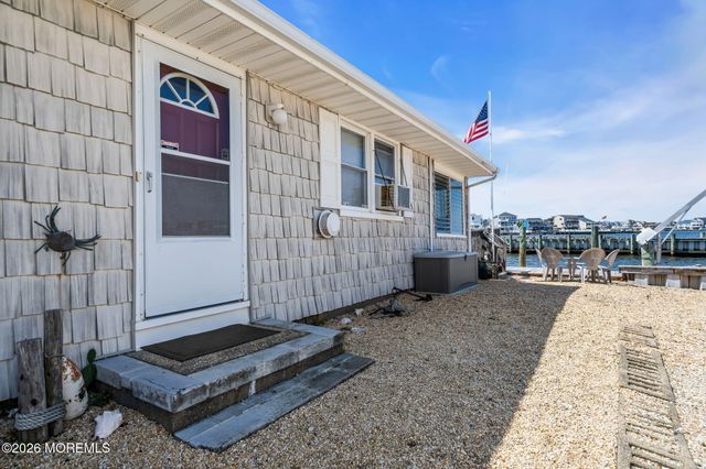 281 Sandlewood Drive, Bayville, NJ 08721