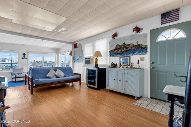281 Sandlewood Drive, Bayville, NJ 08721