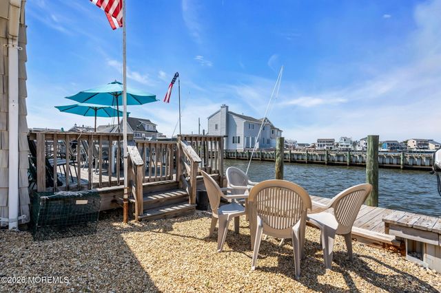 281 Sandlewood Drive, Bayville, NJ 08721