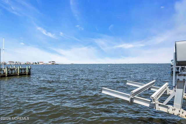 281 Sandlewood Drive, Bayville, NJ 08721