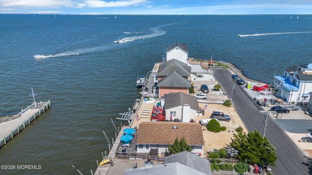 281 Sandlewood Drive, Bayville, NJ 08721