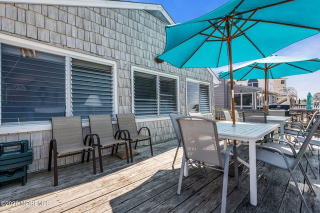 281 Sandlewood Drive, Bayville, NJ 08721