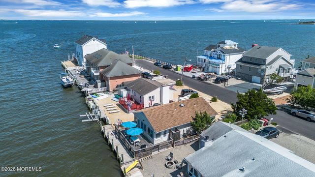 281 Sandlewood Drive, Bayville, NJ 08721