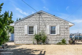 281 Sandlewood Drive, Bayville, NJ 08721