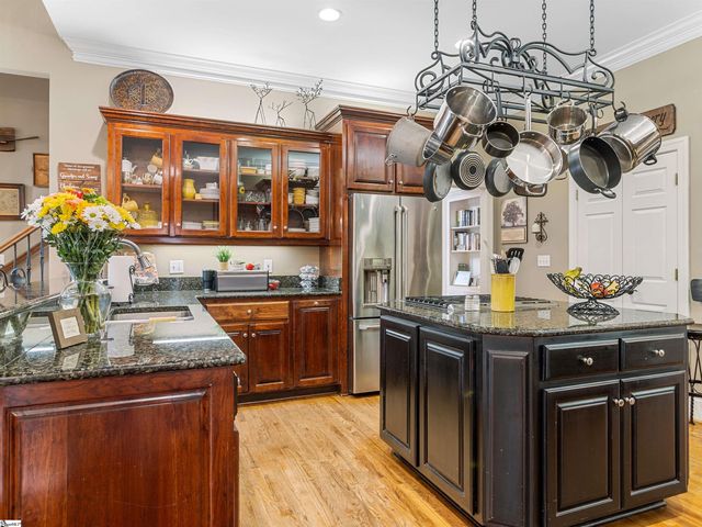 458 Carolina Club Drive, Spartanburg, SC 29306