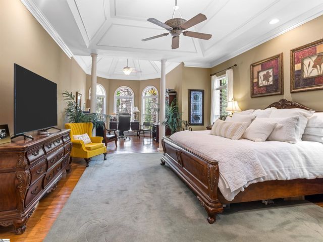 458 Carolina Club Drive, Spartanburg, SC 29306