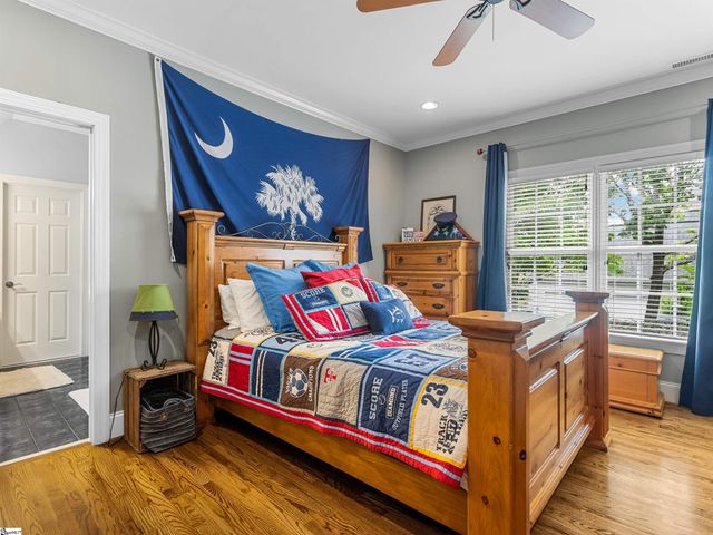 458 Carolina Club Drive, Spartanburg, SC 29306