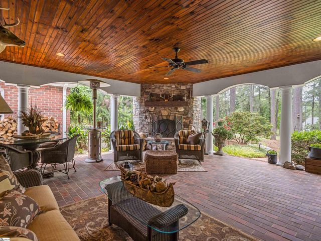 458 Carolina Club Drive, Spartanburg, SC 29306