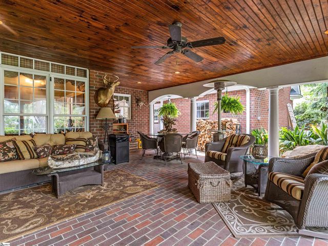 458 Carolina Club Drive, Spartanburg, SC 29306