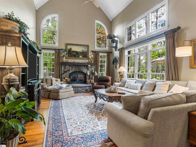 458 Carolina Club Drive, Spartanburg, SC 29306