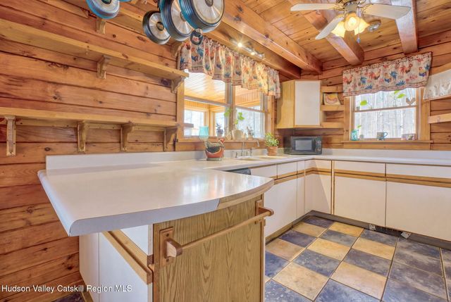 189 Yeagerville Road, Napanoch, NY 12458