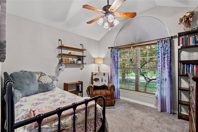 25 Overton Drive, Bella Vista, AR 72714