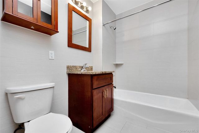 172-18 Jamaica Avenue, Jamaica, NY 11432