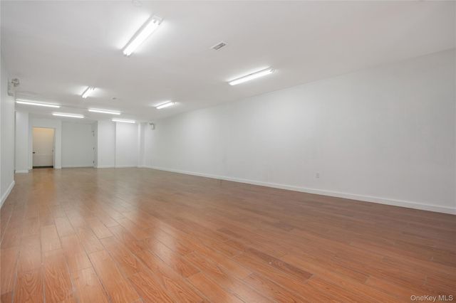 172-18 Jamaica Avenue, Jamaica, NY 11432