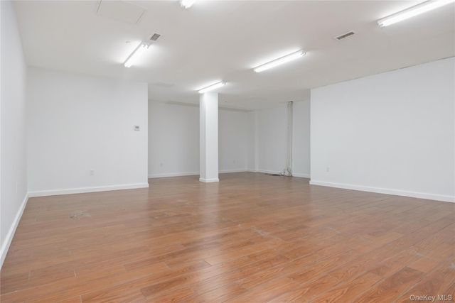 172-18 Jamaica Avenue, Jamaica, NY 11432