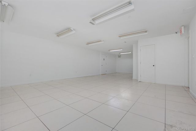 172-18 Jamaica Avenue, Jamaica, NY 11432