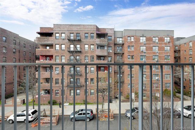 172-18 Jamaica Avenue, Jamaica, NY 11432