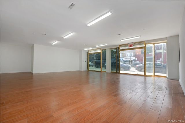 172-18 Jamaica Avenue, Jamaica, NY 11432