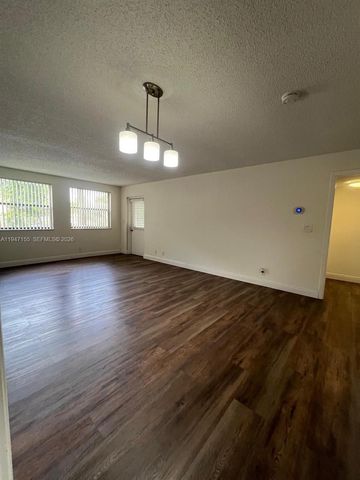 8100 Geneva Ct 147, Doral, FL 33166