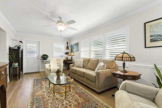 1640 4th Avenue, Vero Beach, FL 32960