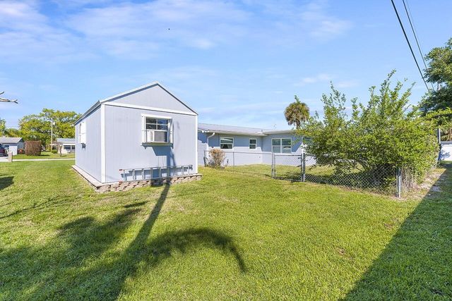 1640 4th Avenue, Vero Beach, FL 32960