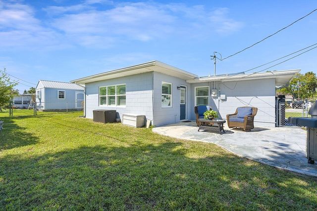 1640 4th Avenue, Vero Beach, FL 32960