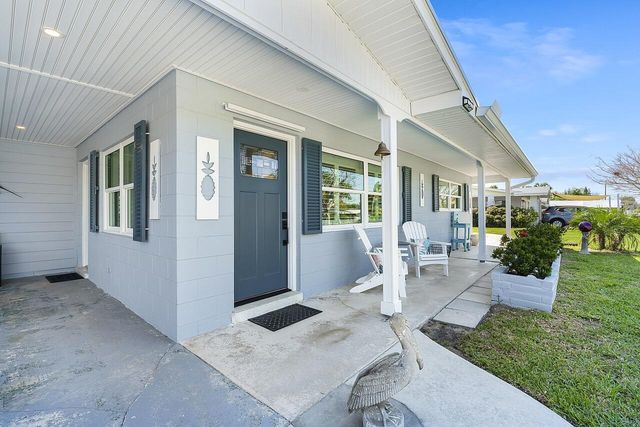 1640 4th Avenue, Vero Beach, FL 32960