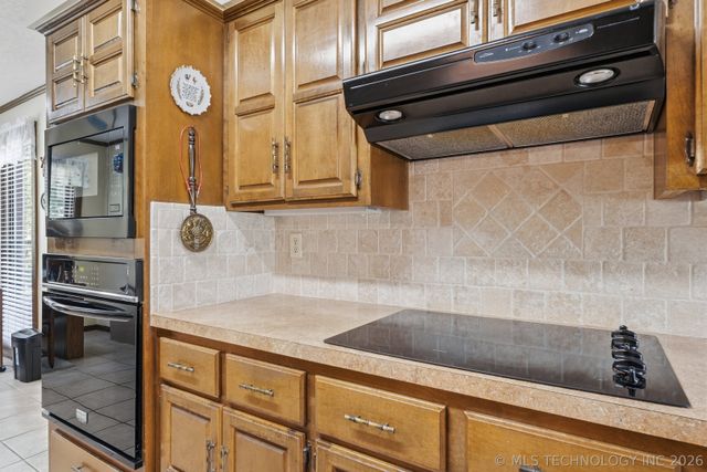 11716 S Ash Street, Jenks, OK 74037