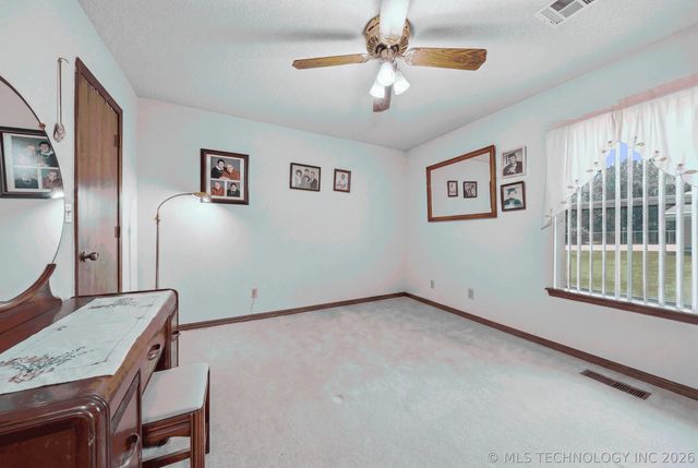 11716 S Ash Street, Jenks, OK 74037