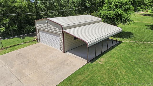 11716 S Ash Street, Jenks, OK 74037