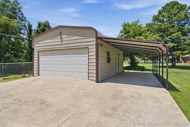 11716 S Ash Street, Jenks, OK 74037