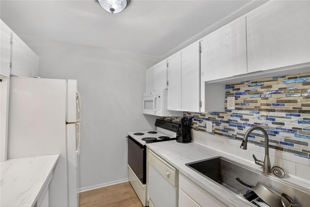 11920 DIETZ DRIVE 11920, Tampa, FL 33626