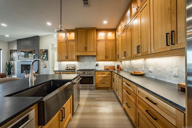 123 Sandelwood Circle, Fairfield Bay, AR 72088