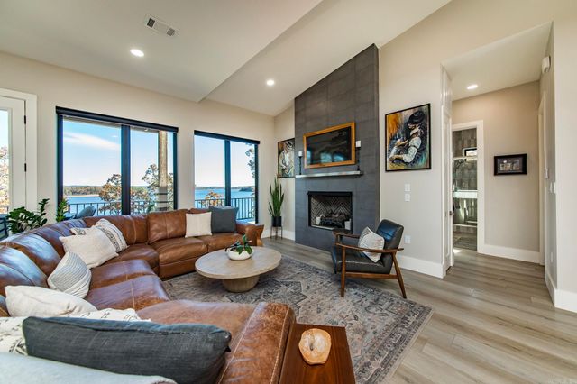 123 Sandelwood Circle, Fairfield Bay, AR 72088