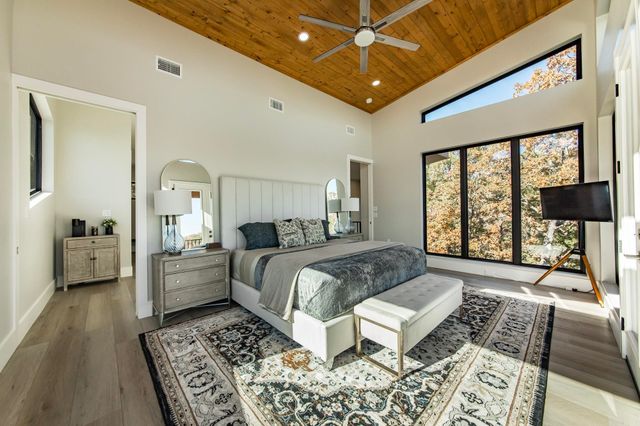 123 Sandelwood Circle, Fairfield Bay, AR 72088