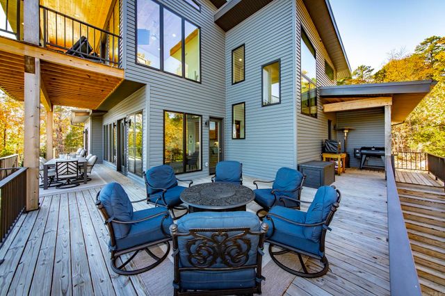 123 Sandelwood Circle, Fairfield Bay, AR 72088