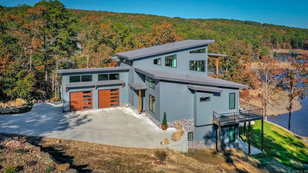 123 Sandelwood Circle, Fairfield Bay, AR 72088