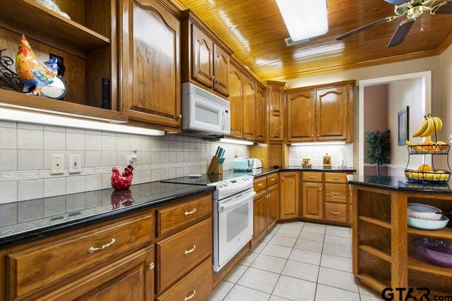 12307 Colby Circle, Tyler, TX 75707
