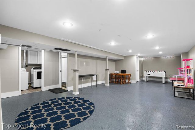 21018 Saint Gertrude Street, Saint Clair Shores, MI 48081