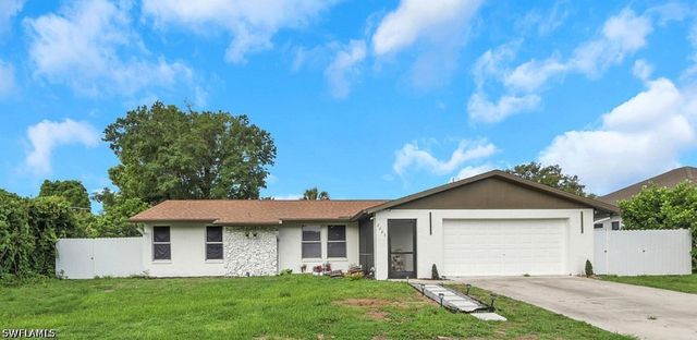 2025 49th TER SW, Naples, FL 34116