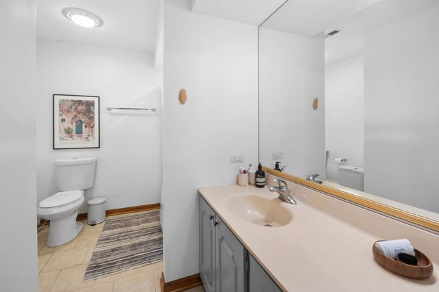 23 S Wildwood Drive, Prospect Heights, IL 60070