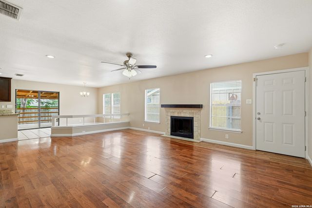 4918 Dare, San Antonio, TX 78217