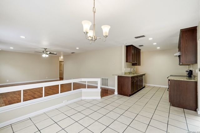 4918 Dare, San Antonio, TX 78217