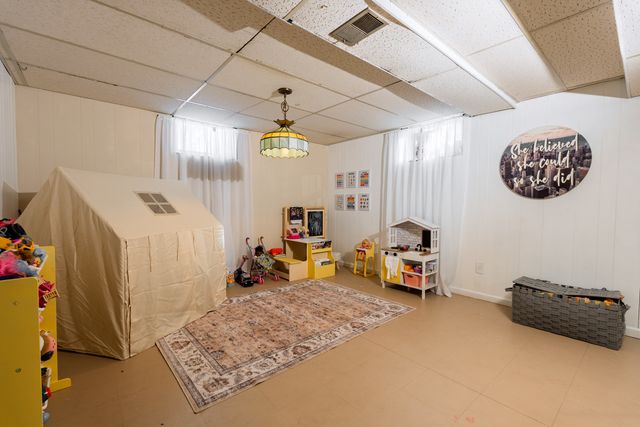 6325 Keokuk Road, Indian Head Park, IL 60525